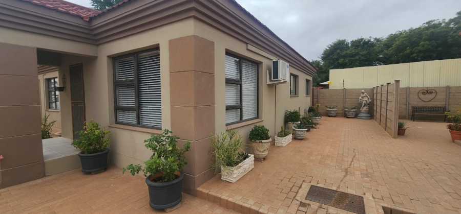 3 Bedroom Property for Sale in Bellvue Northern Cape